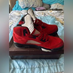 Air Jordan 5 Retro 'Raging Bull'